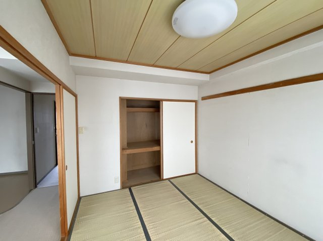 コスモ東金の和室