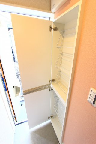 ユナイト片倉町バージニアの杜の収納|同タイプ参考写真です。