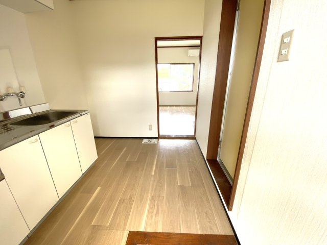 ヴィラ早野の居間・リビング