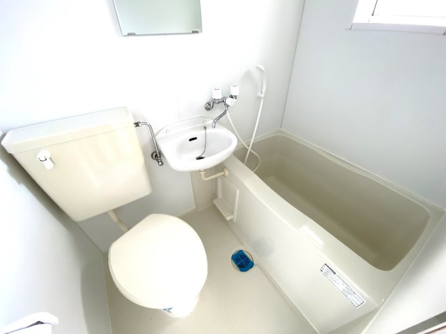 ヴィラ早野の浴室