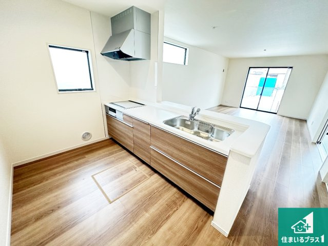 桜井市三輪　第9期　新築一戸建てのその他|スライド式の収納！浄水器付きシャワー水栓！