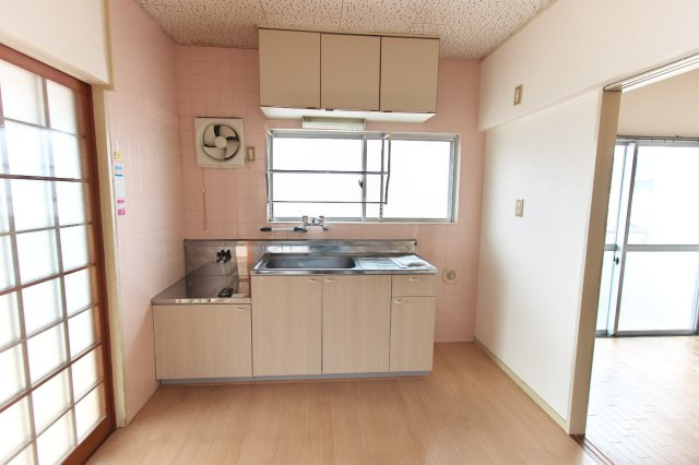 岩本マンションのキッチン