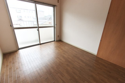 【洋室】 | 岩本マンション