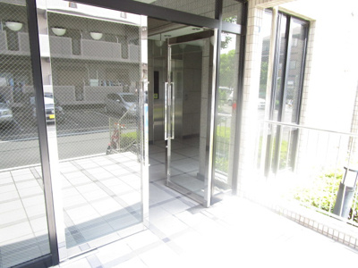 【エントランス】 | フェルザ南茨木(旧:ラルジュ・リュミエール)