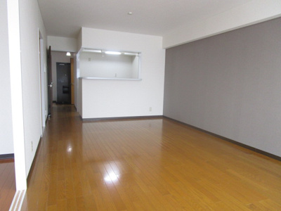 【居間・リビング】 | フェルザ南茨木(旧:ラルジュ・リュミエール)