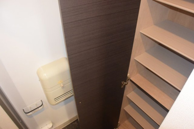 【玄関】 | レオパレス清和