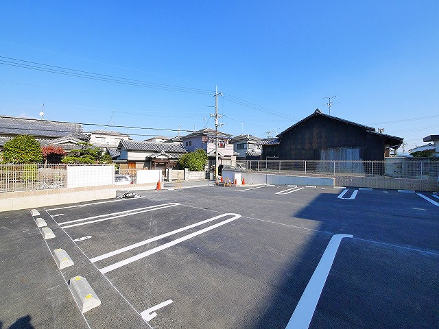 グランド　ソレイユの駐車場|駐車場があります