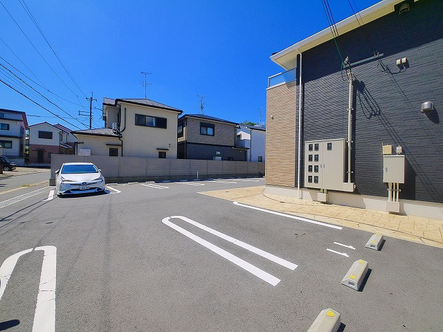 ラペッシェの駐車場