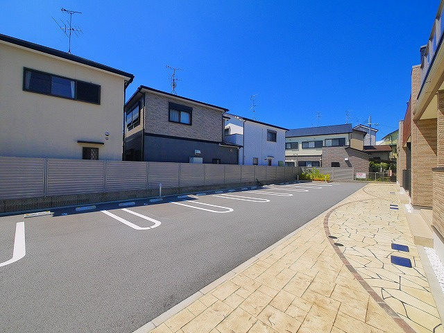 ラペッシェの駐車場