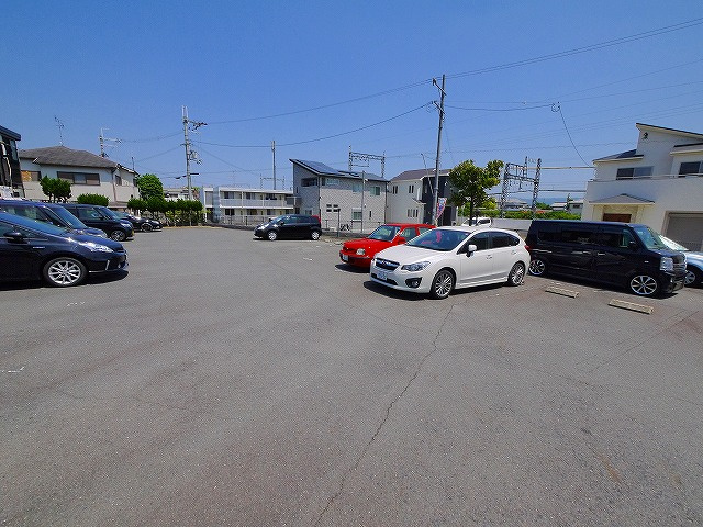 レオパレスＳＯＡＲＥＲの駐車場
