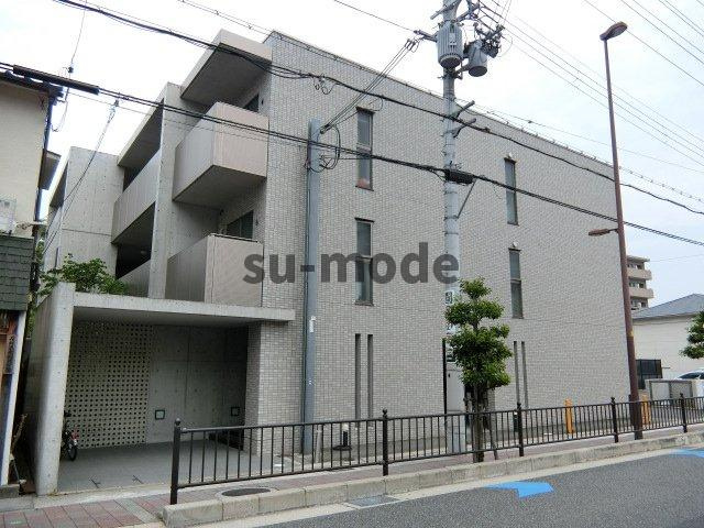 リッツ西中条の外観