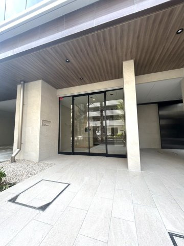 中野区南台３丁目の賃貸マンションのエントランス