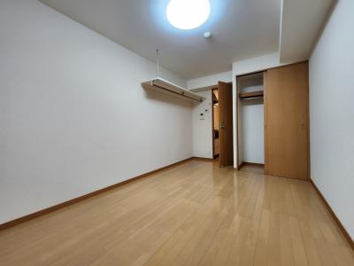 G・F二条城（グランフェニックス二条城）の寝室|洋室