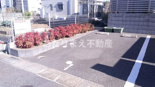 ヘーベルメゾン西都Ⅱの駐車場