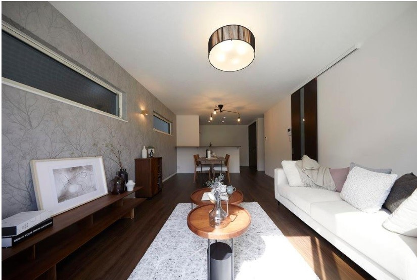 四條畷市美田町　新築戸建の居間・リビング