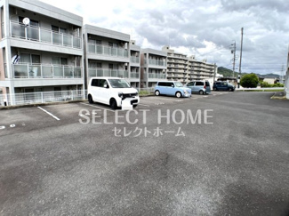 【駐車場】 | 駐車場に車を止められます