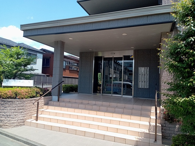 （シニア限定）コンフォート光が丘のエントランス