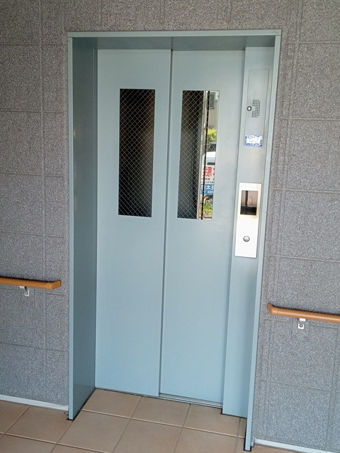 （シニア限定）コンフォート光が丘のその他共用部分|上下移動に安心のエレベーター付き