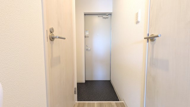 【玄関】