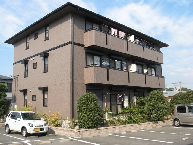 ドミールパーク江崎の外観