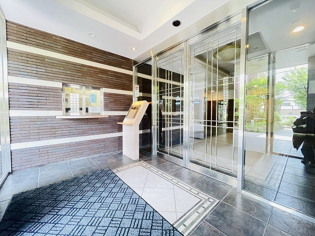 【エントランス】 | アーバンパレス春日一の谷LAKE AVENUE