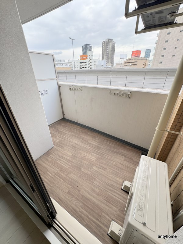 SERENiTE福島scelto　仲介手数料無料のバルコニー