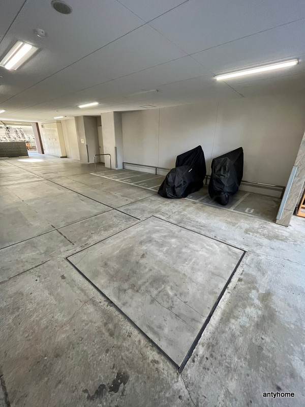 SERENiTE福島scelto　仲介手数料無料の駐車場