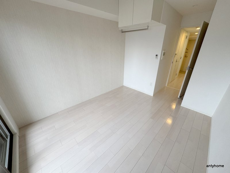 SERENiTE福島scelto　仲介手数料無料の居間・リビング