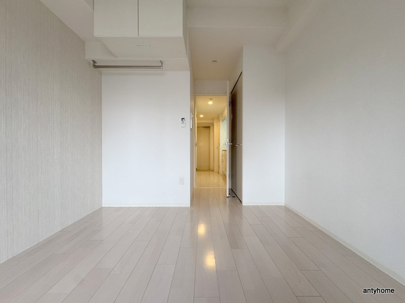 SERENiTE福島scelto　仲介手数料無料の洋室