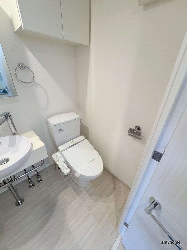 SERENiTE福島scelto　仲介手数料無料のトイレ