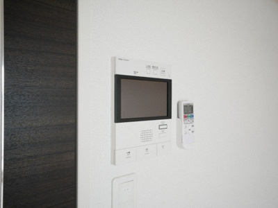【セキュリティ】 | セレニテ三国プリエ | モニター付きインターホンです