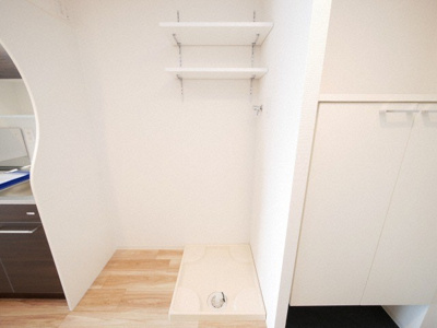 【設備】 | セレニテ三国プリエ | 洗濯置き場です