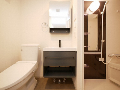 【独立洗面台】 | セレニテ三国プリエ | 朝の身支度には欠かせない独立洗面化粧台