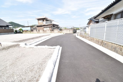 【前面道路含む現地写真】 | 霧島市隼人町内山田3丁目
