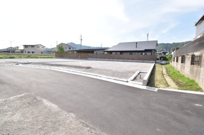 【前面道路含む現地写真】 | 霧島市隼人町内山田3丁目