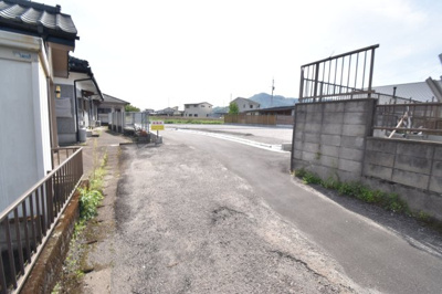 【前面道路含む現地写真】 | 霧島市隼人町内山田3丁目