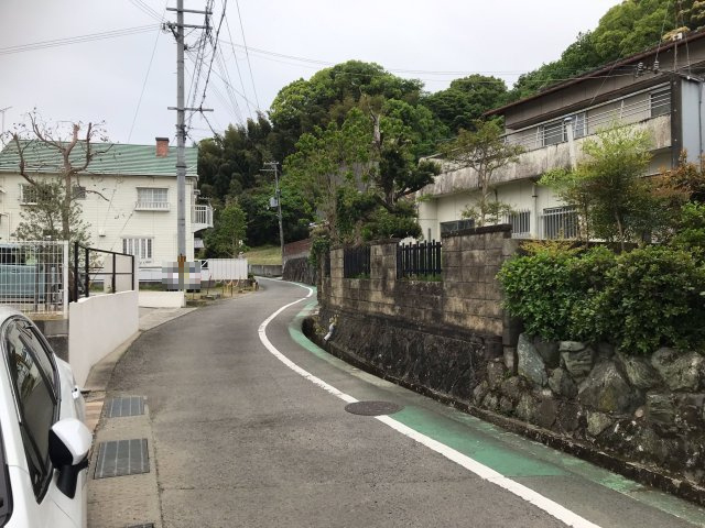 海南市幡川・土地・56907の前面道路含む現地写真
