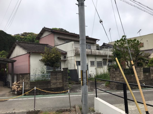 海南市幡川・土地・56907の前面道路含む現地写真