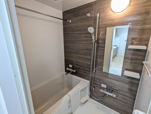 ライオンズマンション仲西の浴室