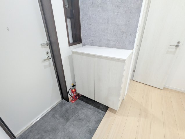 ライオンズマンション仲西の玄関