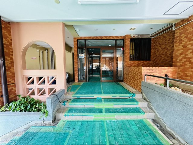 ライオンズマンション仲西のロビー