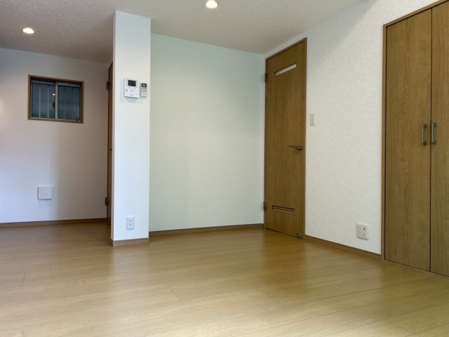 Elysion芝高木の洋室