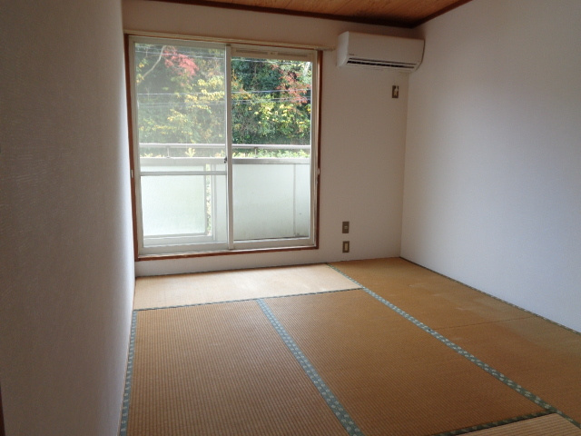 シティハイム　トリオ2の和室|南東向きの和室６帖☆