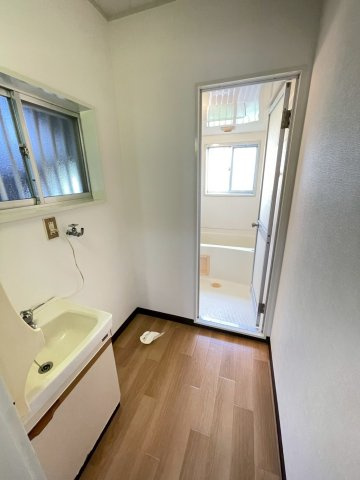 高良内コーポの洗面所