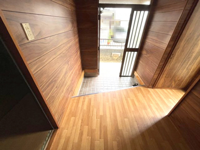 【玄関】 | 生駒郡斑鳩町小吉田2丁目