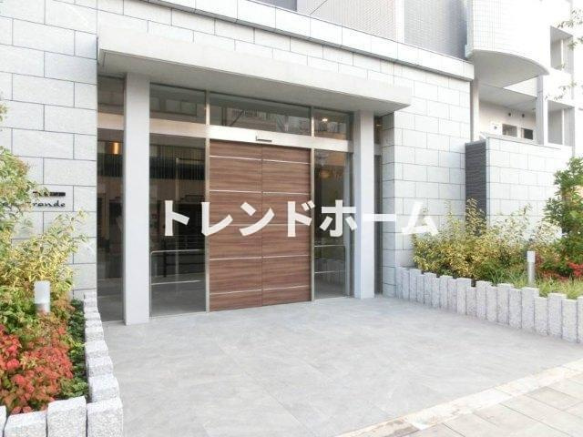 ルナ グランデのエントランス|選べる家電プランあり！！