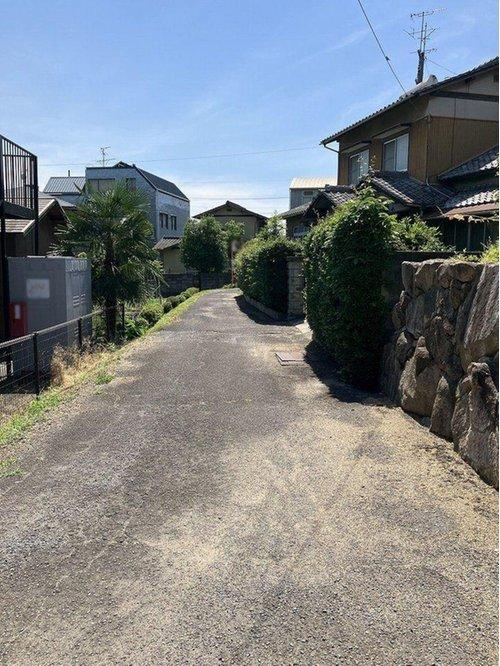 川津町　売土地の前面道路含む現地写真|前面道路含む現地写真