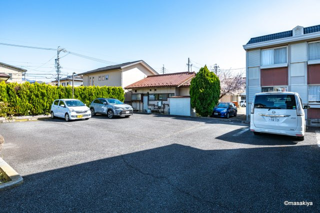 メゾン・ド・ブーケの駐車場