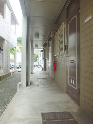 シティハイム　光１番館のその他共用部分|屋根がある共用廊下