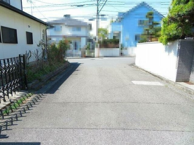高知市横浜新町１丁目　中古一戸建ての前面道路含む現地写真|前面道路含む現地写真です